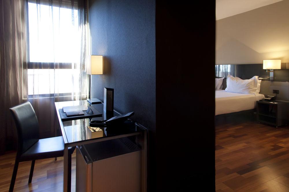 מדריד Ac Hotel Avenida De America By Marriott מראה חיצוני תמונה