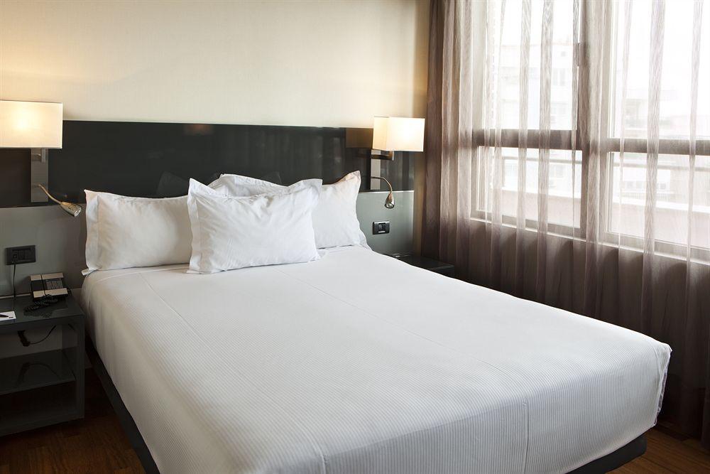 מדריד Ac Hotel Avenida De America By Marriott מראה חיצוני תמונה
